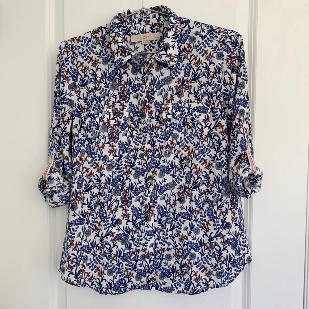 💐 button down shirt from LOFT. Excellent condition. No signs of wear.